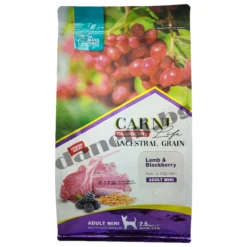 Опаковка на най-висок клас храна, която се грижи изцяло за здравето на малки израстнали кучета. Carni Life Cranberry Ancestral Grain Lamb & Blackberry е специална с нейните съставки които се грижат за здравето на ставите, пикочните пътища, сърцето и козината храната се предлага от зоомагазин Daneni