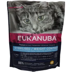 Диетична храна за кастрирани котки с наднормено тегло - Eukanuba Sterilised от зоомагазин daneni
